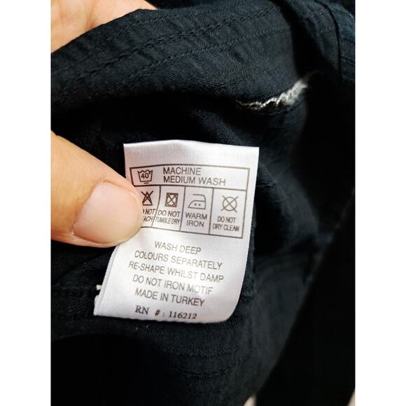 BC Collection Shirt Mens Large Black Gray Embroidered Crosses Button Down Casual - Picture 6 of 7